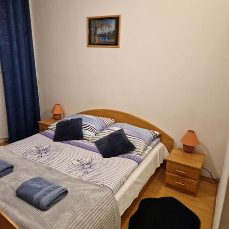 Zajazd Lesny Tuszyn Exterior foto