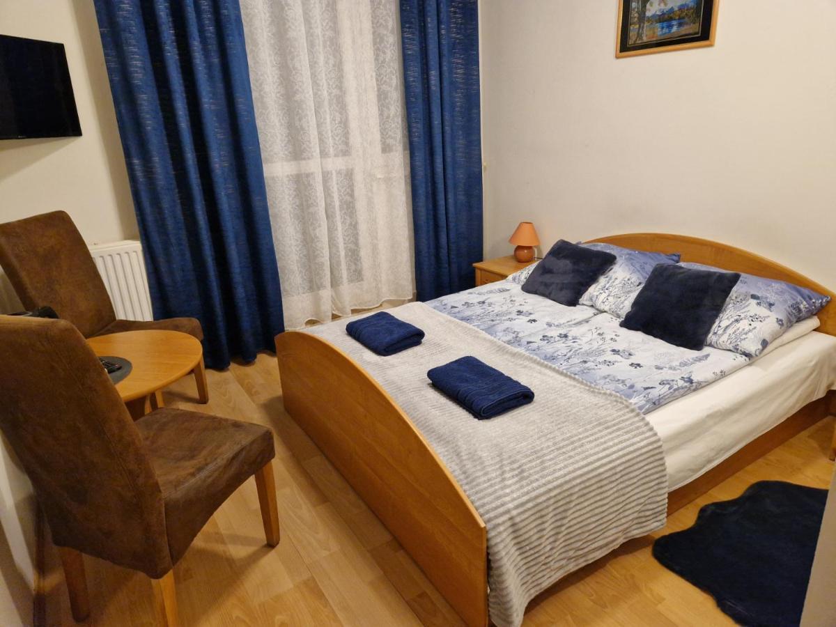 Zajazd Lesny Tuszyn Cameră foto