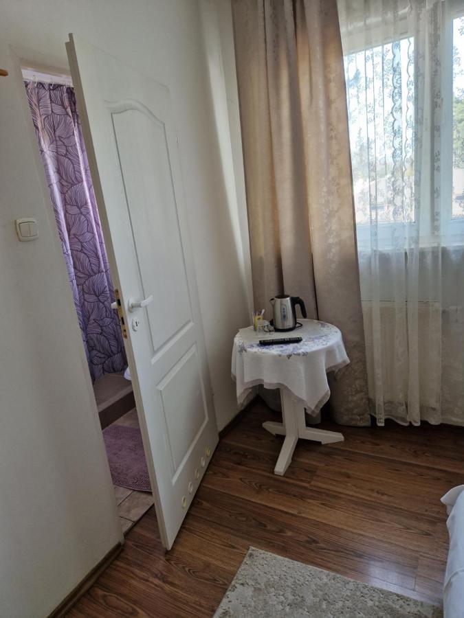 Zajazd Lesny Tuszyn Exterior foto