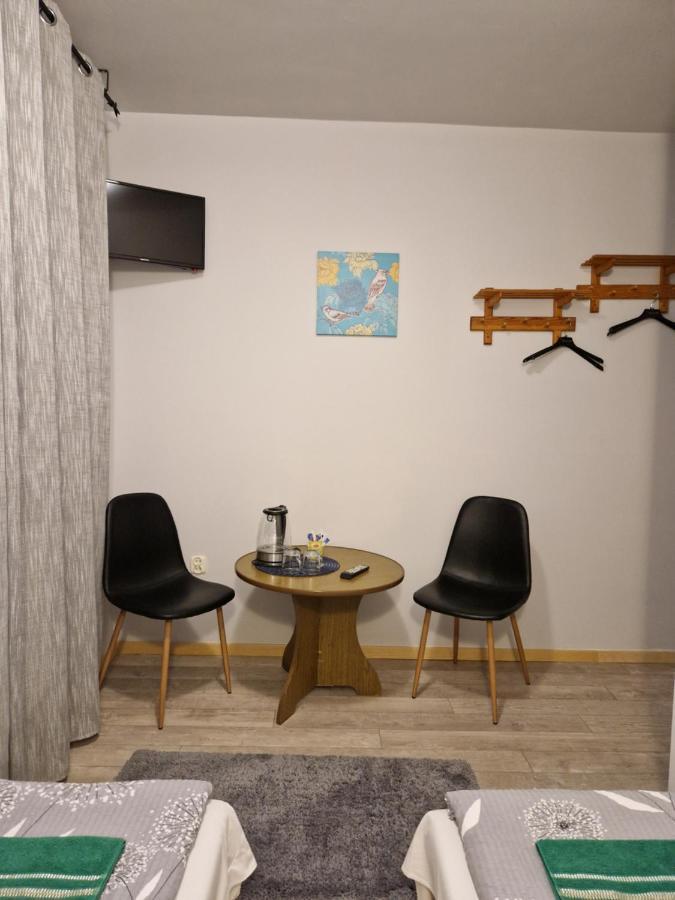 Zajazd Lesny Tuszyn Exterior foto