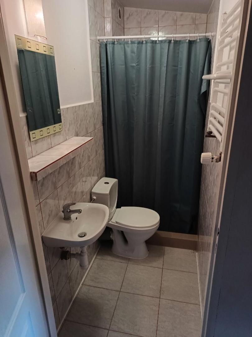Zajazd Lesny Tuszyn Exterior foto