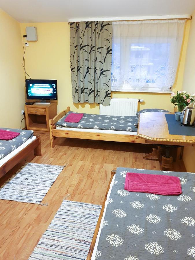 Zajazd Lesny Tuszyn Exterior foto