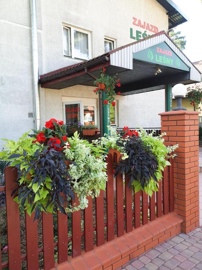 Zajazd Lesny Tuszyn Exterior foto