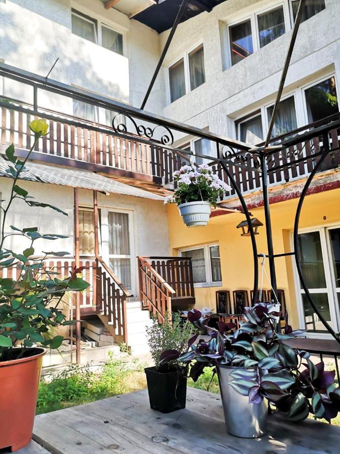 Zajazd Lesny Tuszyn Exterior foto